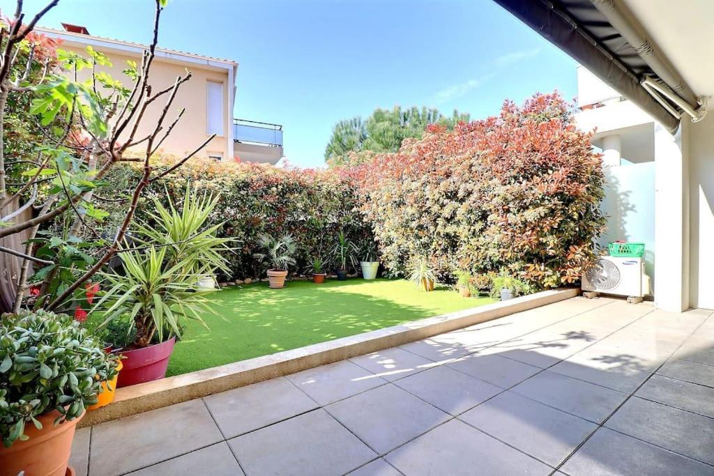 Tres Bel Appartement Contemporain Et Calme Fréjus Kültér fotó